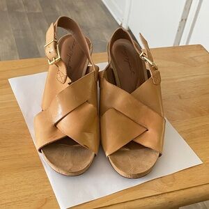 Easy Spirit Tan Leather Women's Sandals